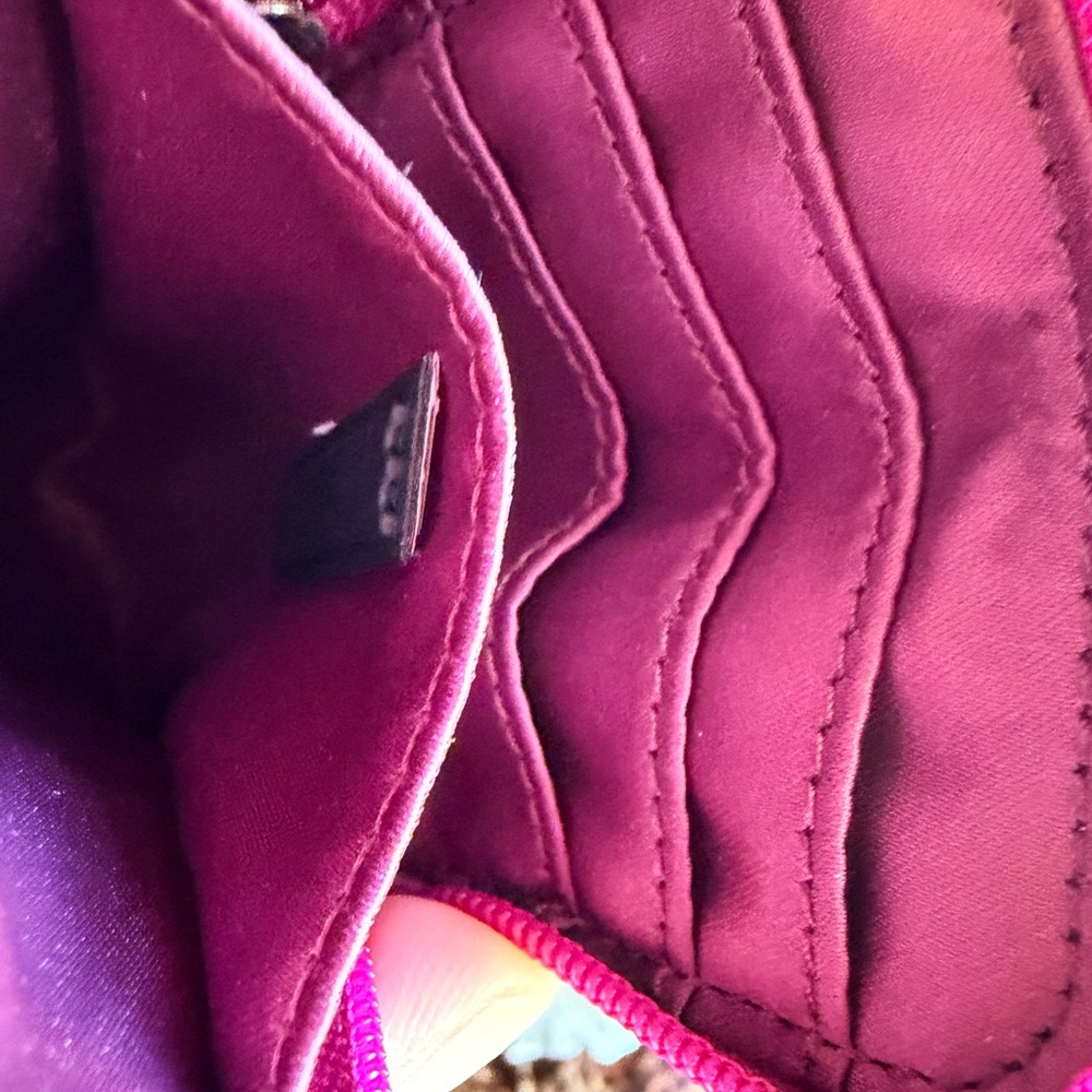NWT COACH Hot Pink Pebbled Leather Wristlet. - Picture 5 of 6